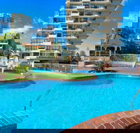 ULTIQA Beach Haven on Broadbeach - Darwin Holiday
