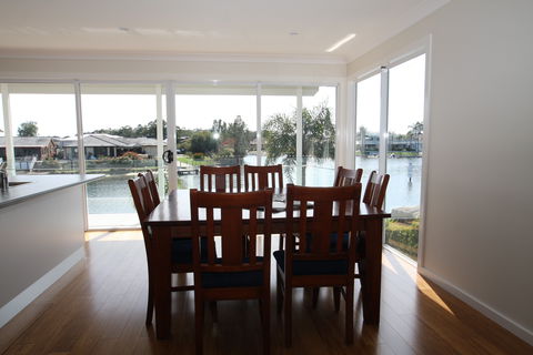 Waterfront Holiday Home - Darwin Holiday 2