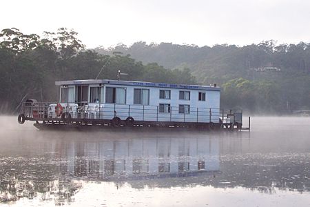 Clyde River Houseboats - Darwin Holiday 1