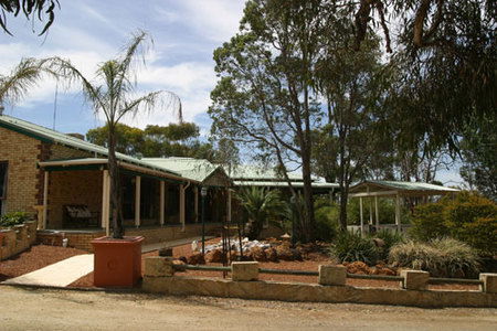  Darwin Holiday