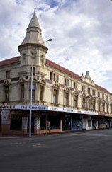 Britannia On William - Darwin Holiday 2