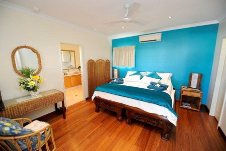 Reflections B & B - Darwin Holiday 1