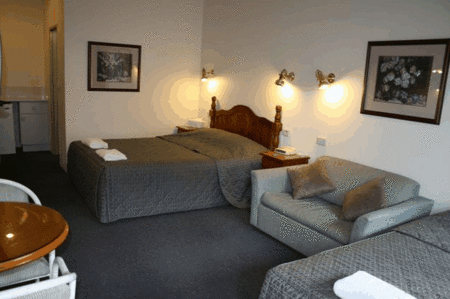 New England Motor Inn - Darwin Holiday 5
