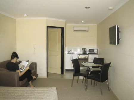 Balranald Club Motel - Darwin Holiday 0