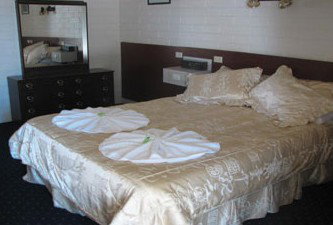 Balranald Capri Motel - Darwin Holiday 1