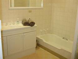 Acacia Grove Holiday House - Darwin Holiday 4