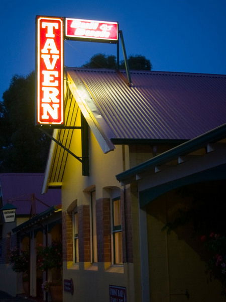 The Bull And Bush Tavern - Darwin Holiday 3
