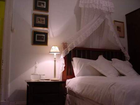 Ford House Retreat - Darwin Holiday 5