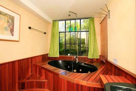 Mulberry Mansion - Darwin Holiday 1