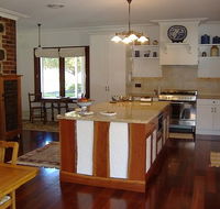 Poplar Cottage Bed And Breakfast - Darwin Holiday