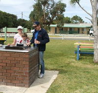Jurien Beachfront Holiday Units - Darwin Holiday