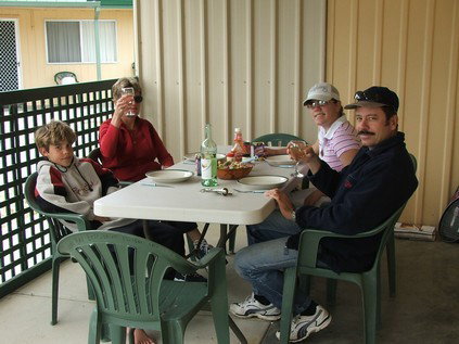 Jurien Beachfront Holiday Units - Darwin Holiday 4