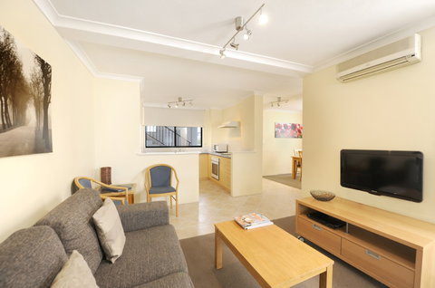 Assured Waterside Apartments - Darwin Holiday 3