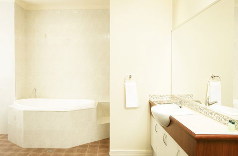 Bayswater Hotel - Darwin Holiday 1