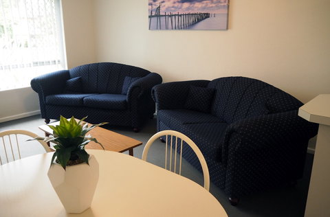 Budget Apartments Como South Perth - Darwin Holiday 6