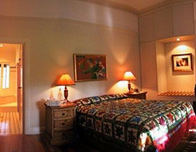 Ford House Retreat - Darwin Holiday 6