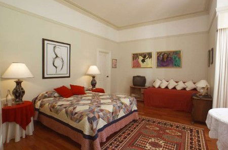 Ford House Retreat - Darwin Holiday 8