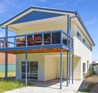28A Kent Drive - Gorgeous Location Opposite Kent Reserve in Encounter Bay - Darwin Holiday
