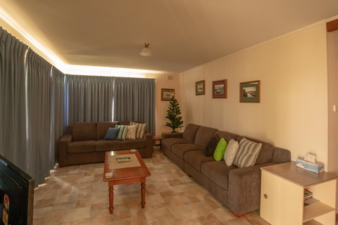 78  River Lane Mannum -River Shack Rentals - Darwin Holiday 2