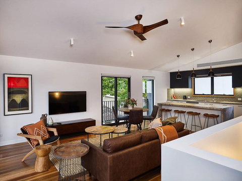 Art House Townhouses - Darwin Holiday 2