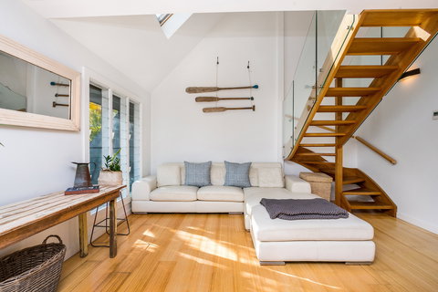 A Top Spot - Byron Bay Holiday House - Darwin Holiday 1