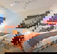 Beachlife Sands 3 Bedroom Harbour View Apartment - Darwin Holiday