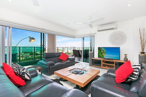 Beachlife Sands 3 Bedroom Harbour View Apartment - Darwin Holiday 1