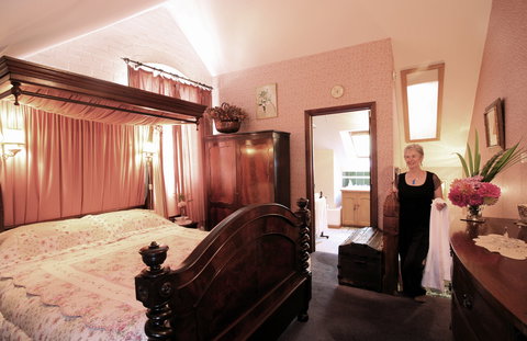 Bowerbank Mill B&B - Darwin Holiday 1