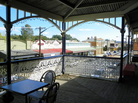 Canowindra Old Vic Inn - Darwin Holiday 1