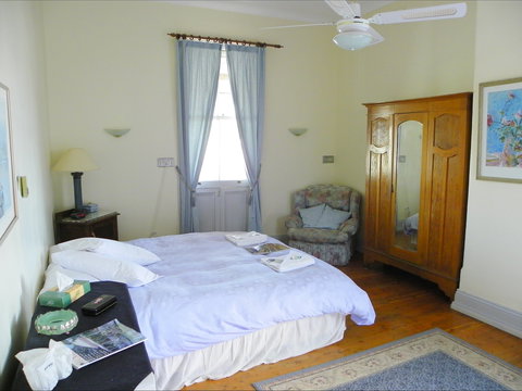 Canowindra Old Vic Inn - Darwin Holiday 2