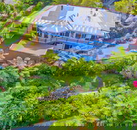 Cloud 9 Cliff Top Eagle Heights