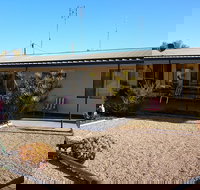 Cornwall House - Darwin Holiday