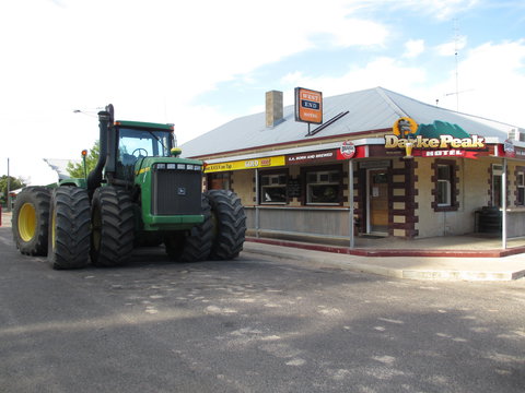 Darke Peak Hotel - Darwin Holiday 1