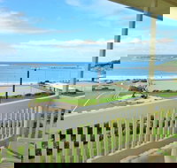 Dolphins 9 - Darwin Holiday