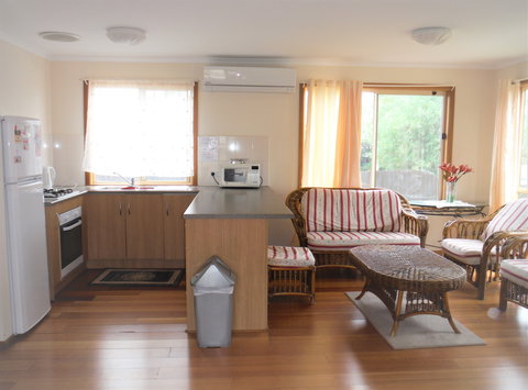 East End Tranquility - Darwin Holiday 1