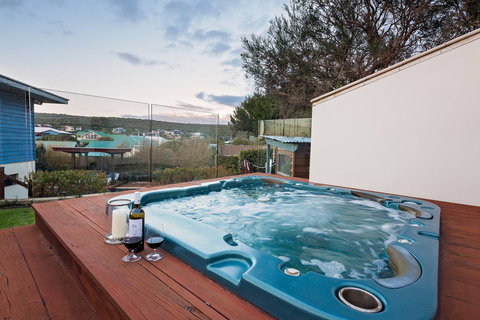 Fragrant Harbour - Darwin Holiday 1