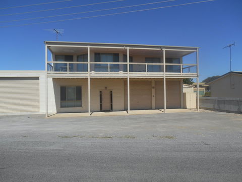 Hardwicke Espy - Darwin Holiday 0