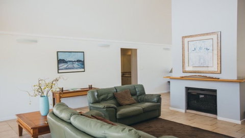 Kangaroo Retreat Holiday House - Darwin Holiday 2