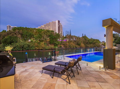 Lakeland Keys Broadbeach - Vogue Holiday Homes - Darwin Holiday 0