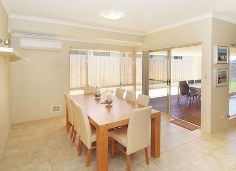 Macs Manor - Darwin Holiday 2