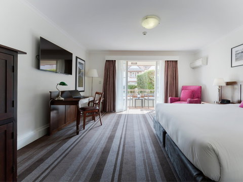 Mercure Canberra - Darwin Holiday 2