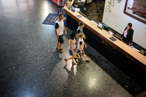 Mercure Kakadu Crocodile Hotel - Darwin Holiday 1