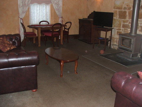 Mintaro Hideaway - Darwin Holiday 1