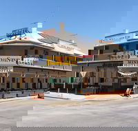 Minlaton Hotel - Darwin Holiday
