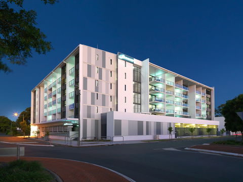 Oaks Mackay Carlyle Suites - Darwin Holiday 0