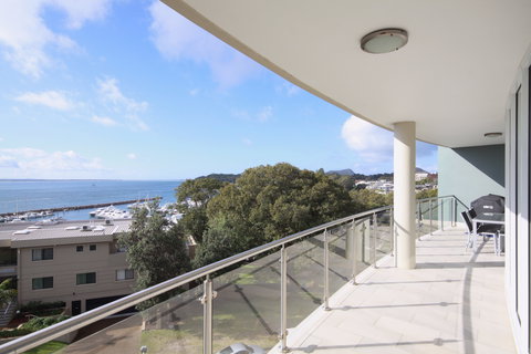 Oasis 11 - Darwin Holiday 0