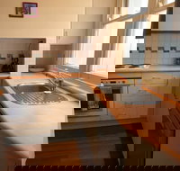 RR BB - Darwin Holiday