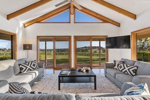 Simon Tolley Lodge - Darwin Holiday 0