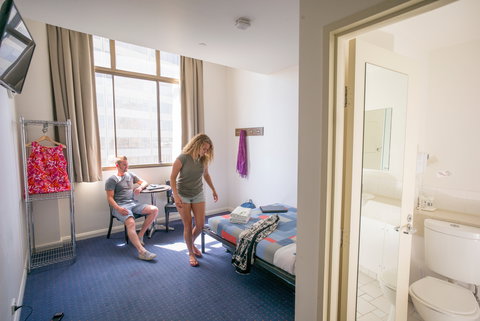 Sydney Central YHA - Darwin Holiday 2