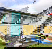 The Broken Oar - Darwin Holiday